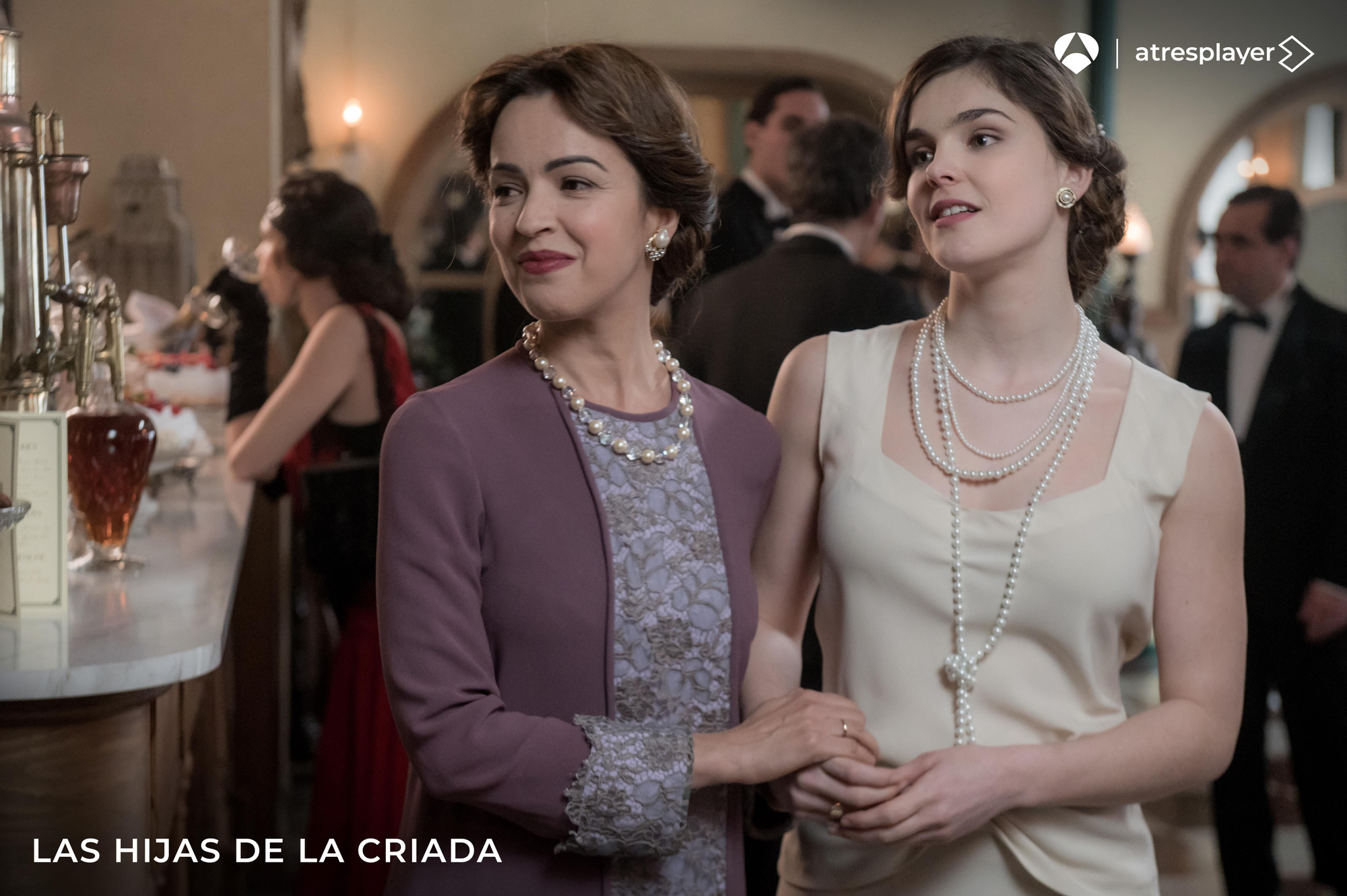 Atresmedia muestra las primeras imágenes de ‘Las hijas de la criada’, la adaptación a serie de la novela de Sonsoles Ónega