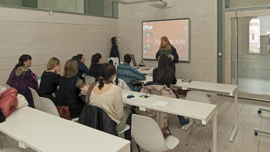 El sueño cántabro del español sigue consumiendo millones en obras y personal en Comillas