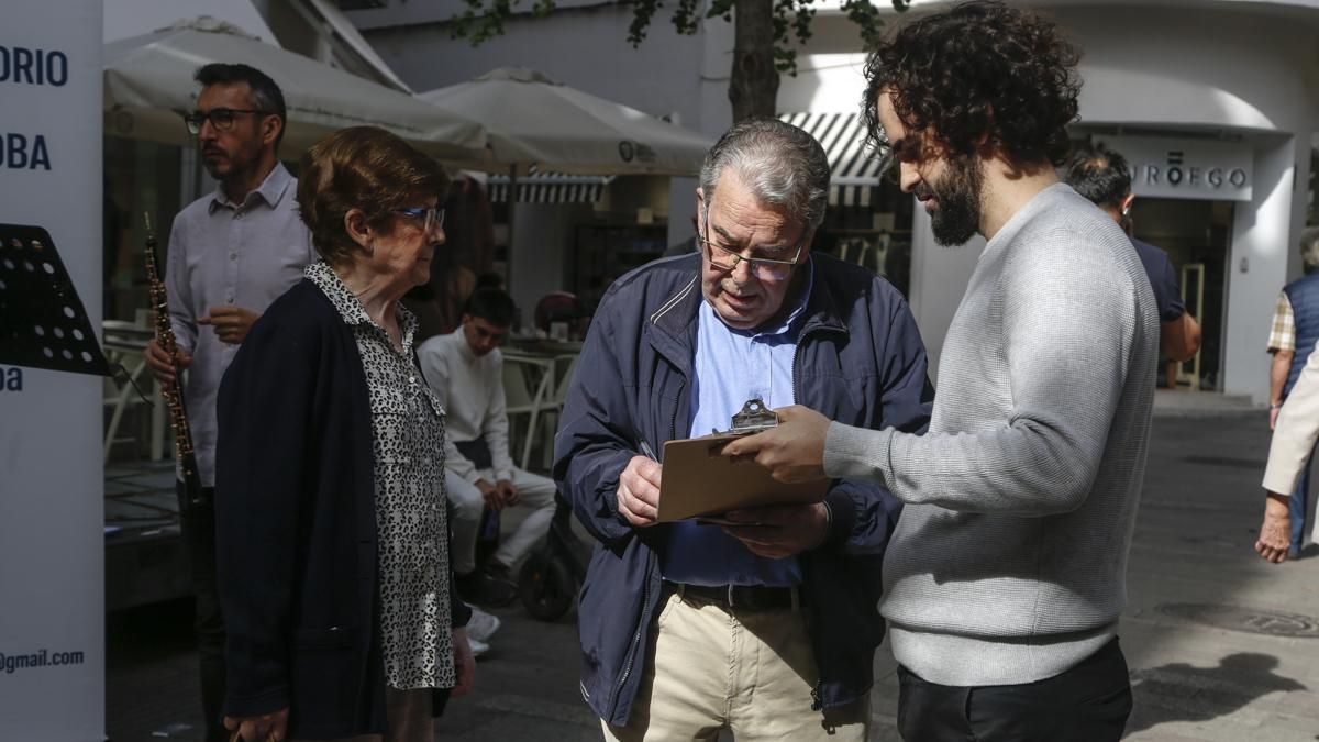 Concierto en Cruz Conde para pedir un auditorio para la Orquesta