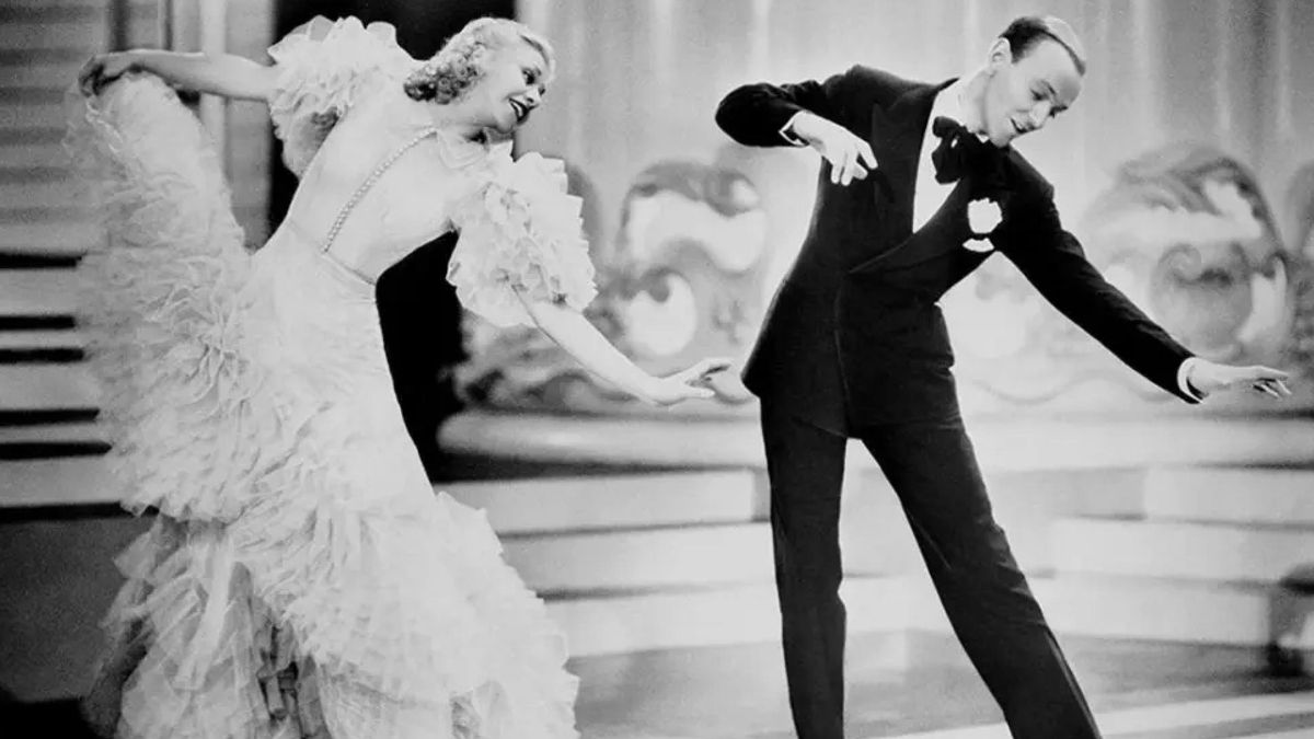 Los dos artistas, en uno de esos bailes que pasaron a la historia del cine