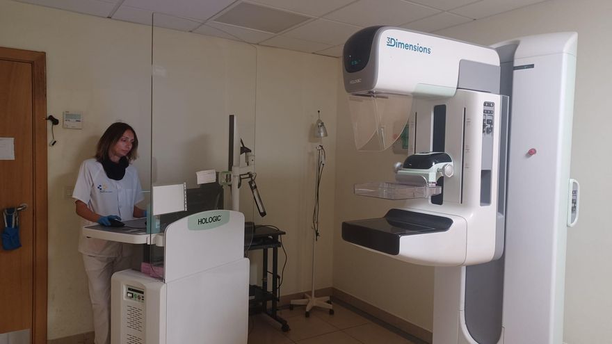 El cribado de cáncer de mama detectó en Canarias cerca de 600 tumores el pasado año, según la Consejería