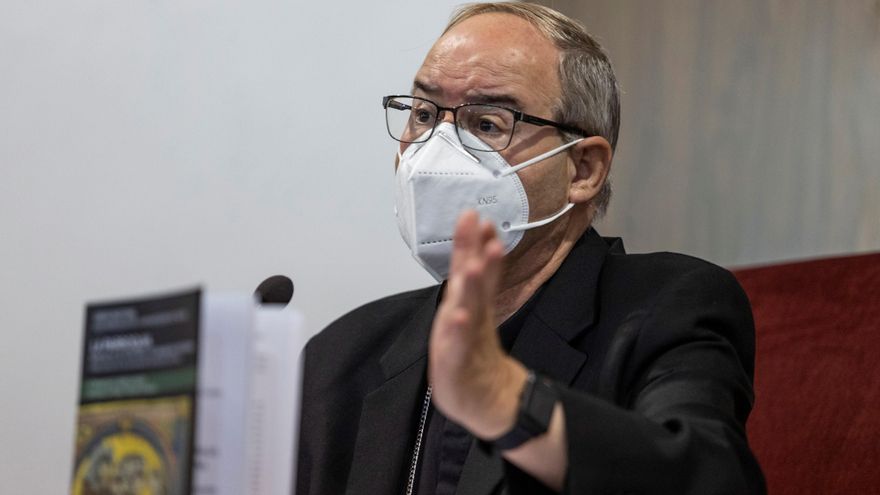 El arzobispo de Toledo intenta desviar el foco de la Iglesia y dice que los abusos son un problema "de toda la sociedad"