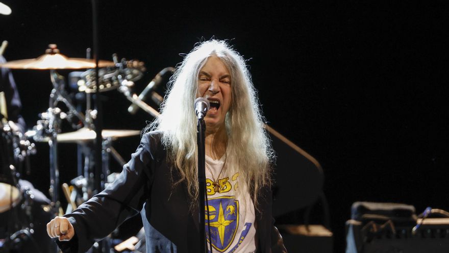 Por qué Patti Smith sigue siendo una inspiración para Rosalía y la generación Z