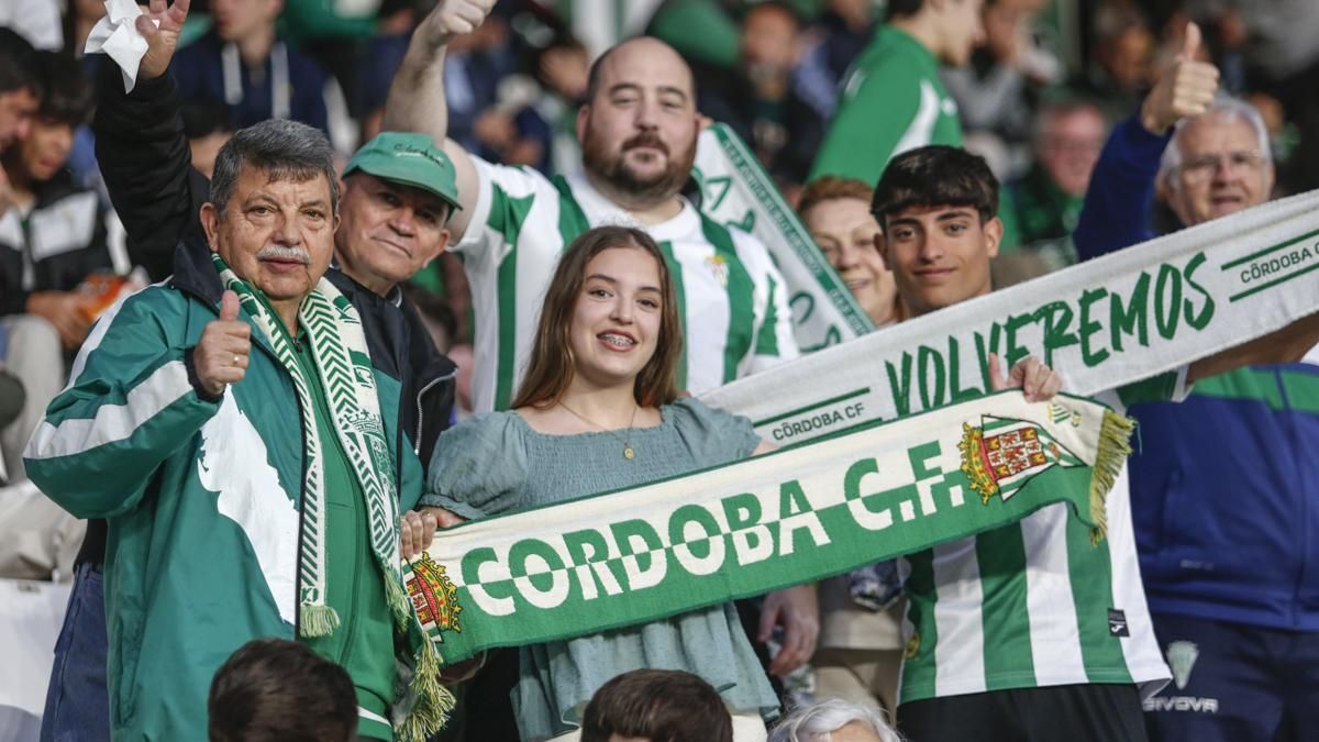 Grada Blanquiverde del Córdoba CF - Real Zaragoza