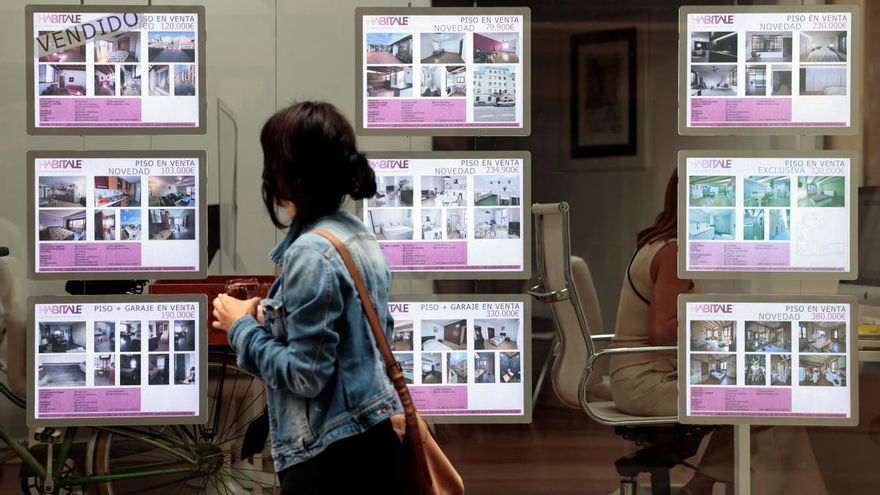 Los hogares catalanes tienen que ahorrar durante cuatro años más para comprarse una casa que hace una década