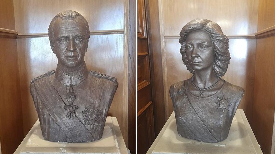 De Franco y Sanjurjo a Juan Carlos y Sofía: un exclusivo club de Madrid cambia sus bustos franquistas por los de los eméritos