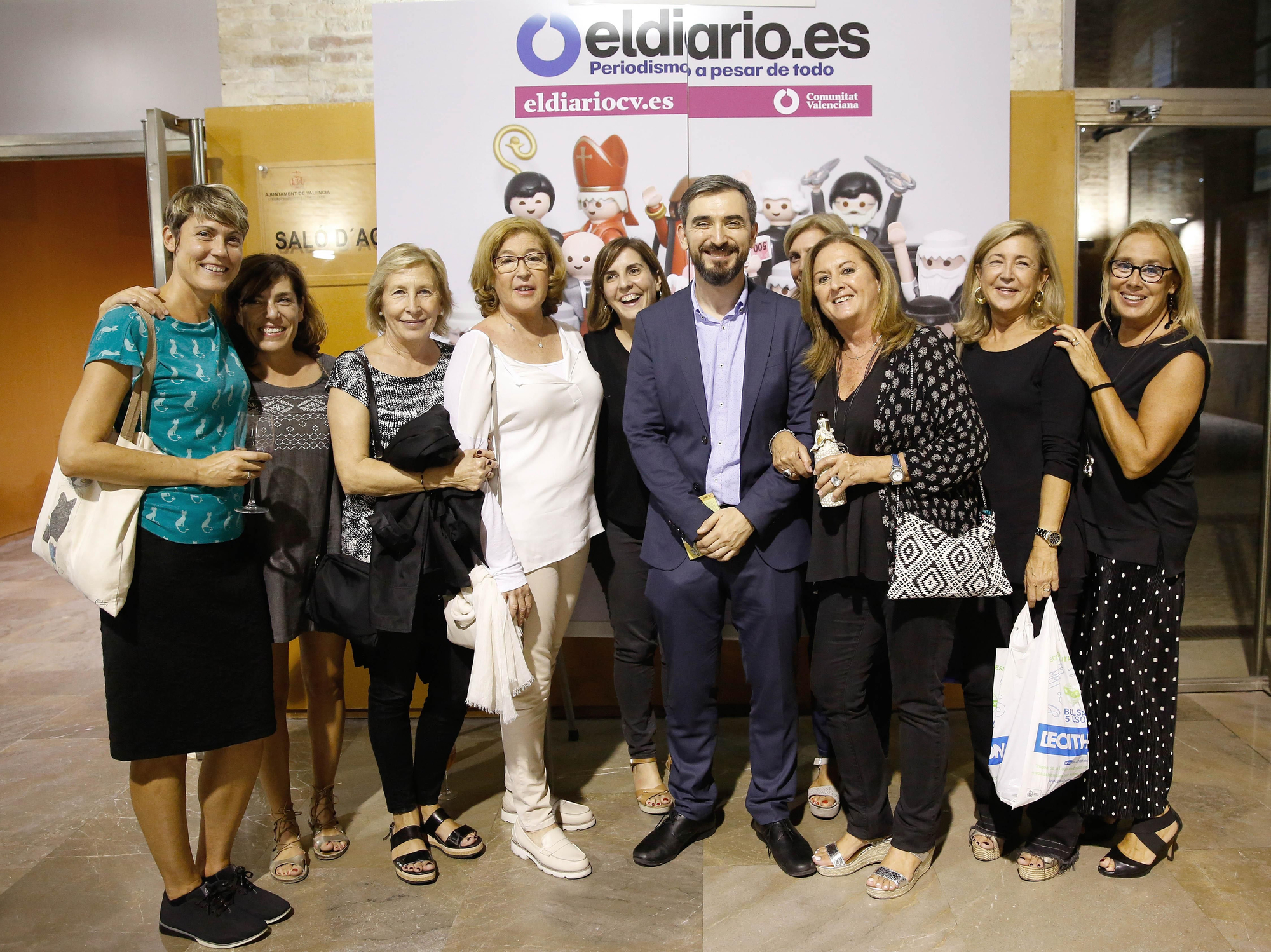 Algunos de los asistentes al acto