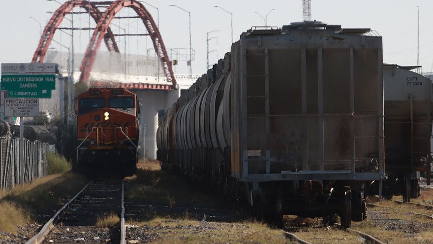 Reabren cruces de trenes en la frontera México-EEUU tras 5 días de pérdidas millonarias