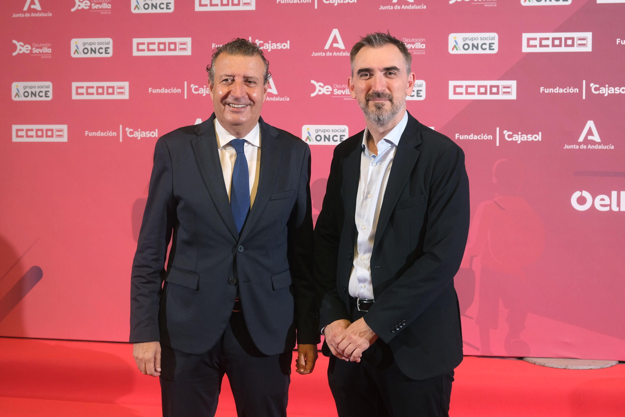 El presidente de la Diputación de Sevilla, Javier Fernández, junto a Ignacio Escolar