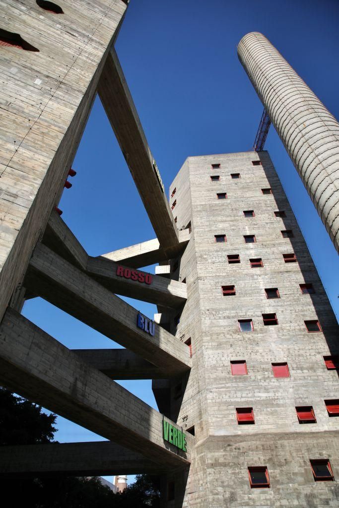 SESCP Pompeia, por Lina Bo Bardi.