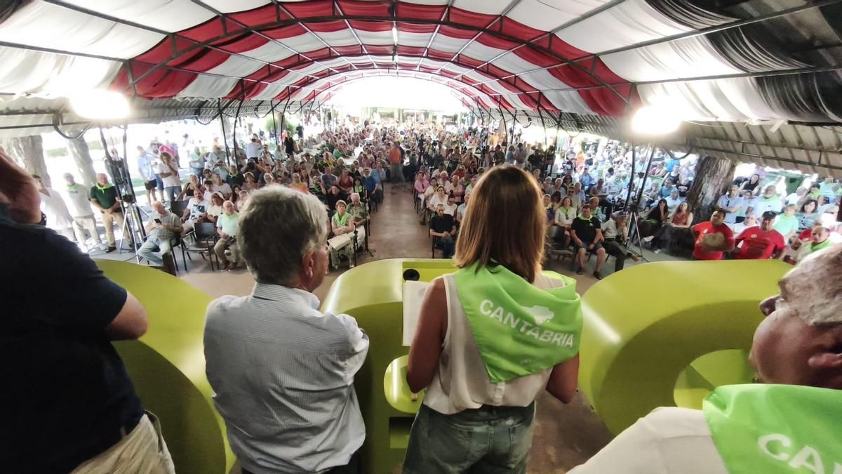 Revilla: "Si tuviera cuatro años menos y me vuelvo a presentar, gano las elecciones otra vez"