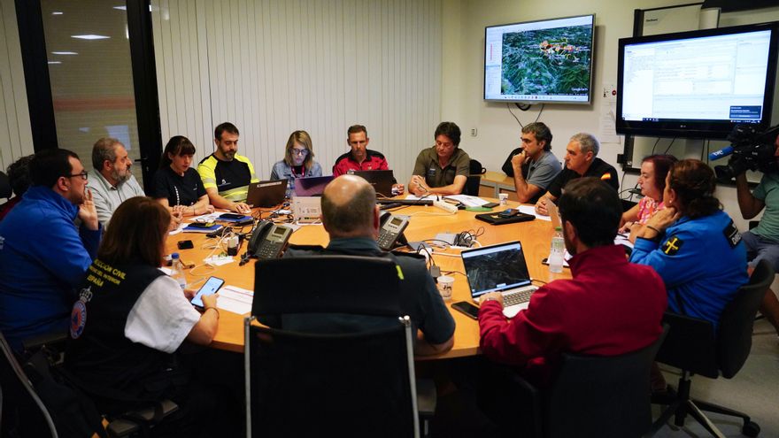 Jornada "muy positiva" en Asturias al contenerse los tres incendios activos