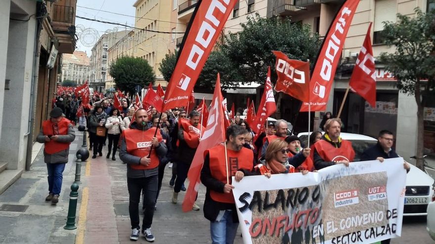 Desigual seguimiento de la huelga del calzado en Almansa y Fuensalida