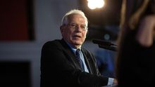 Borrell lamenta la "afición a construir muros" 30 años después de la reunificación alemana
