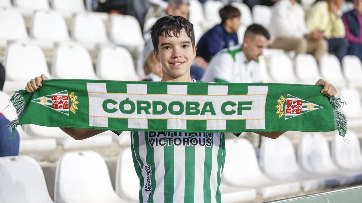 Grada Blanquiverde del Córdoba CF - Real Zaragoza