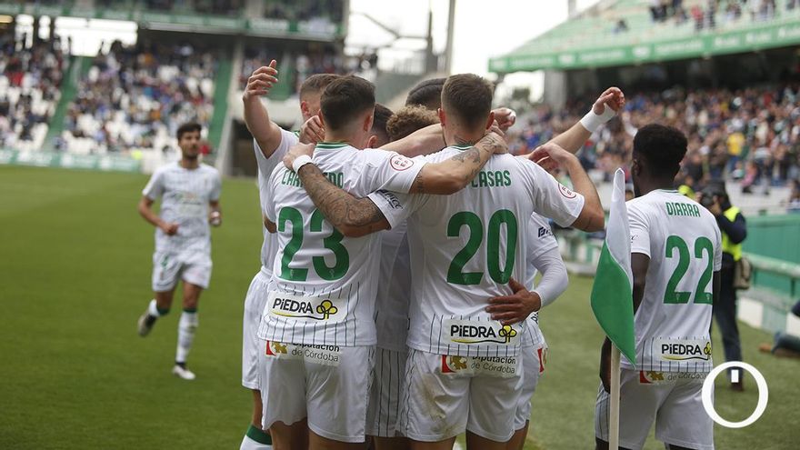 El Córdoba CF, en busca de recuperar lo pasado
