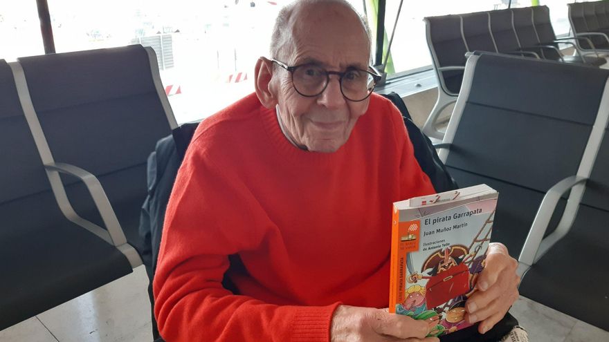 Juan Muñoz Martín, el profe que probaba con sus alumnos los textos de Fray Perico y El Pirata Garrapata