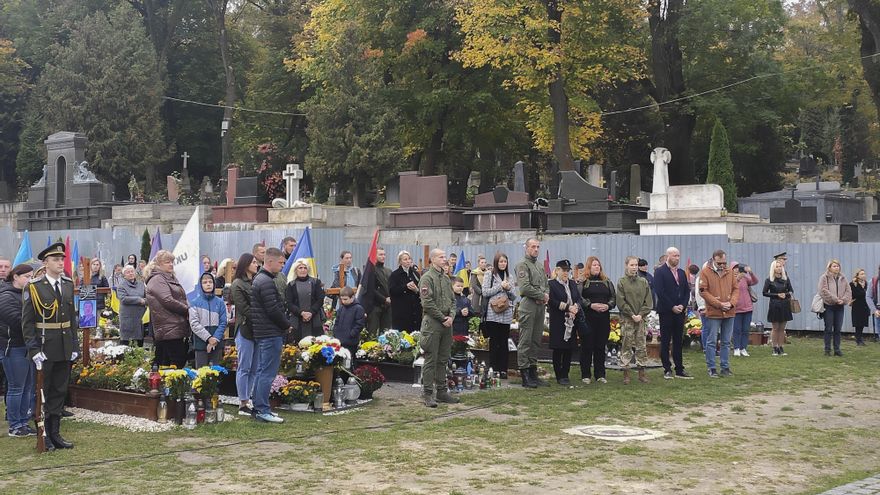 Ucrania reivindica el coraje de su Ejército ante Rusia en el Día del Defensor