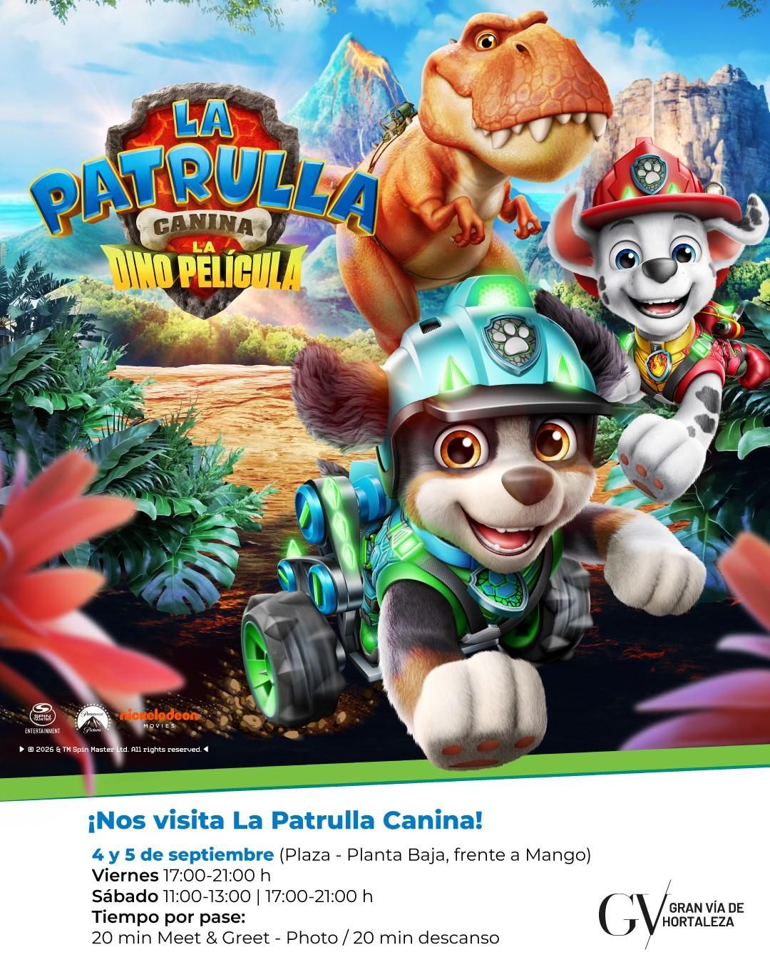 Visita de 'La Patrulla Canina' al centro comercial