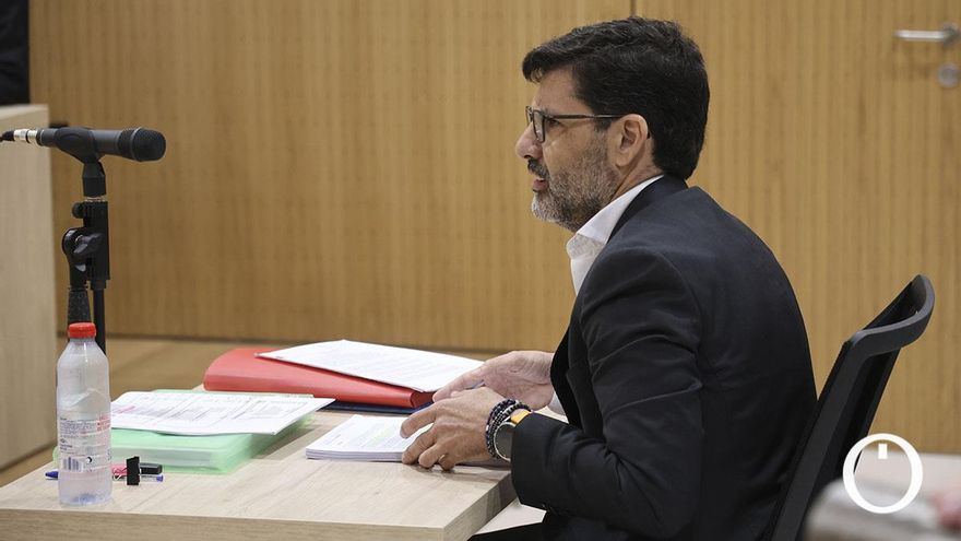La Fiscalía rebaja un año la petición de cárcel para Jesús León en el 'caso saqueo'