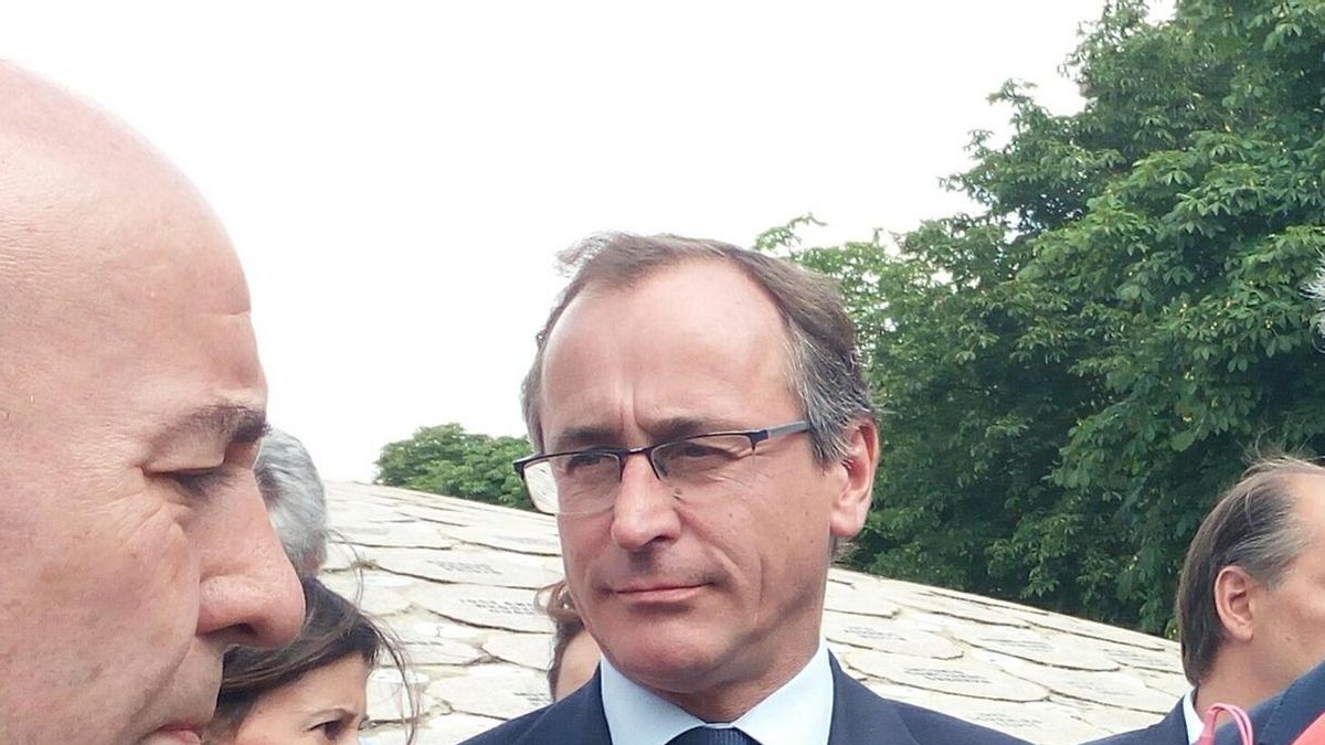Alonso reivindica la memoria de Miguel Ángel Blanco y advierte de que EH Bildu no logrará "quebrar la convivencia"