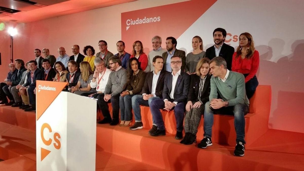 Rivera carga de nuevo contra "el cuponazo" y el "amaño en un cuarto oscuro" de PP, PSOE y PNV