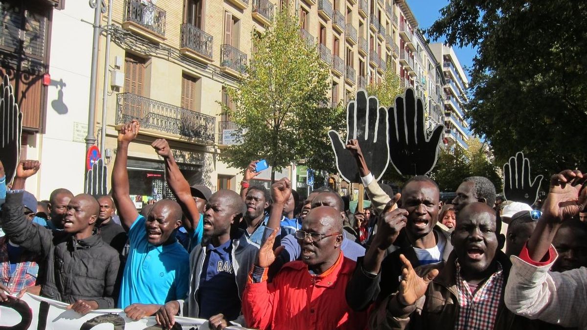 La comunidad senegalesa de Navarra pide "justicia" para el fallecido en dependencias policiales