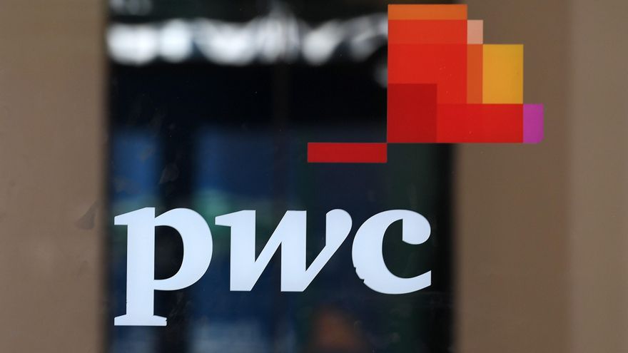 Osakidetza externaliza a la consultora PwC más servicios informáticos con un presupuesto de 968.000 euros