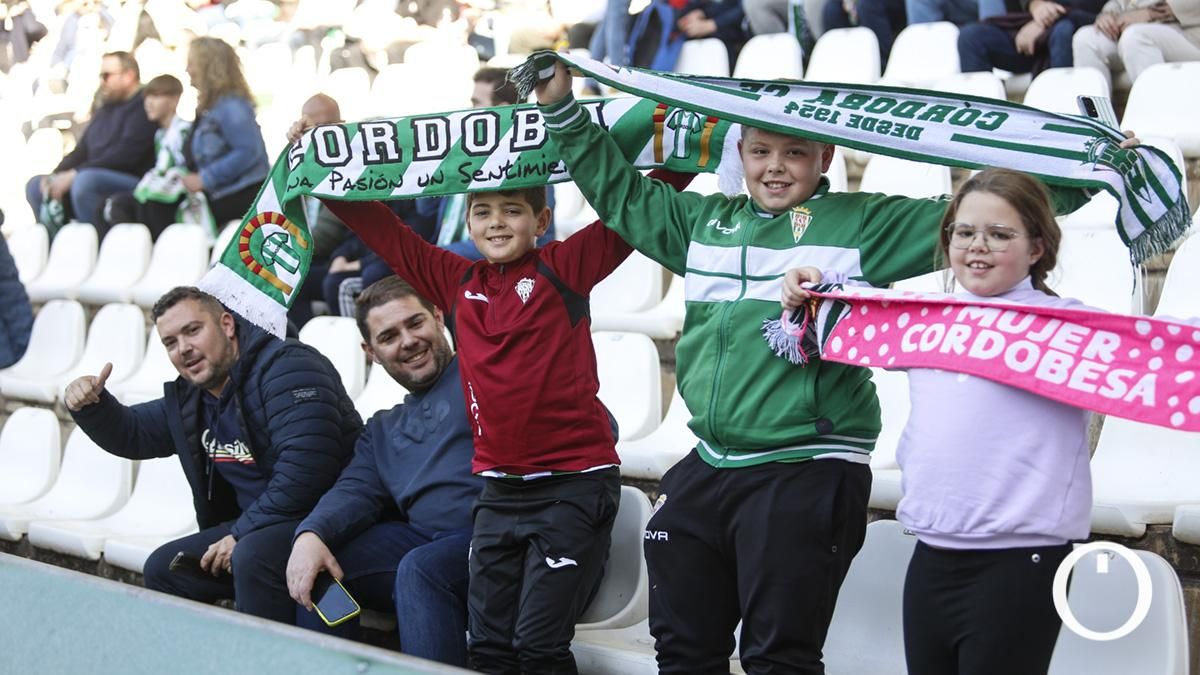 Grada Blanquiverde del Córdoba CF - SD Huesca