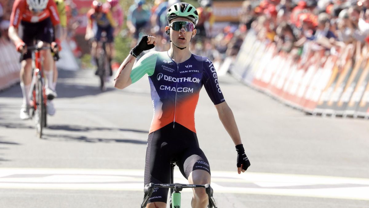 Saltan las alarmas a semanas del Tour de Francia: la promesa francesa del ciclismo que llega con dudas tras su abandono en el Tour Auvergne - Rhône-Alpes