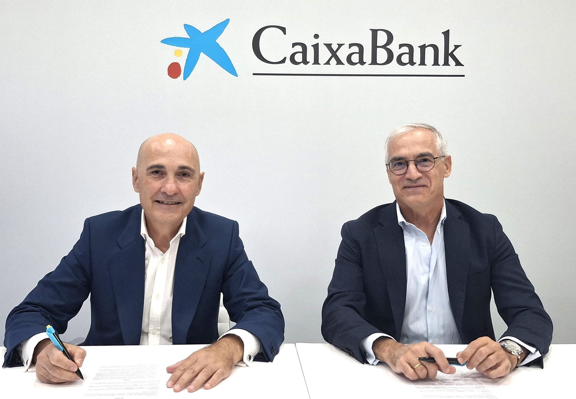 CaixaBank incrementa un 11% los préstamos a las empresas del sector vitivinícola en Canarias.