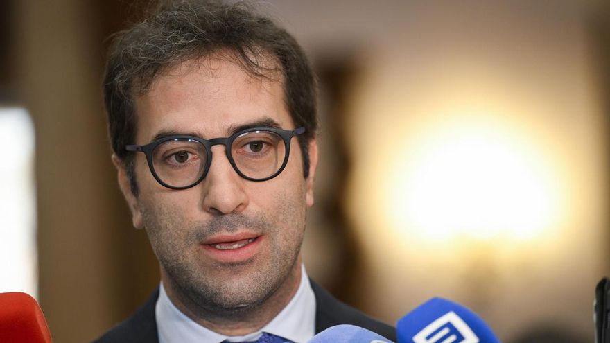 Carlos Cuerpo hace declaraciones a los medios a su llegada a la LXVI Reunión Ordinaria de Gobernadores del Banco Centroamericano de Integración Económica (BCIE).