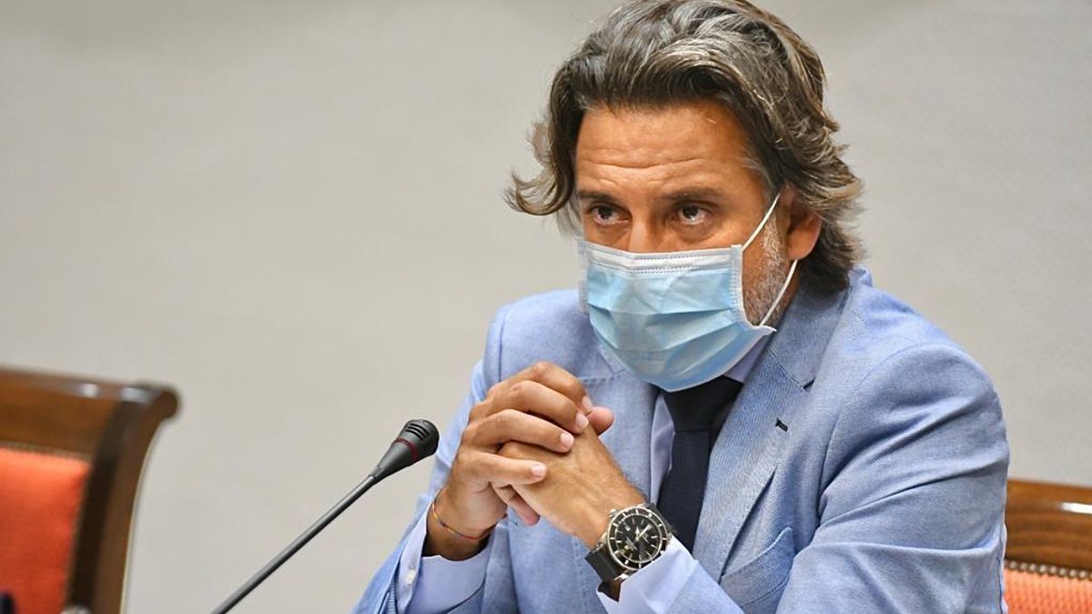 Gustavo Matos, presidente del Parlamento de Canarias y de la CALRE.