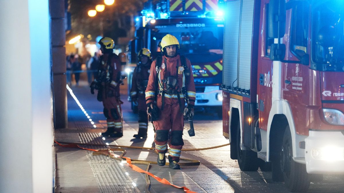 Alarma tras un conato de incendio de una caldera en un edificio de diez plantas