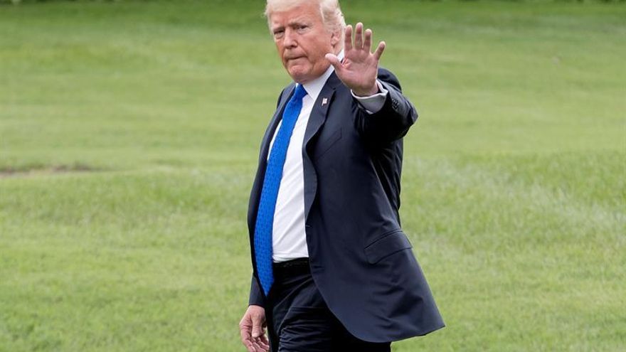 Trump recomienda a México ser "inteligente" y frenar las caravanas migrantes