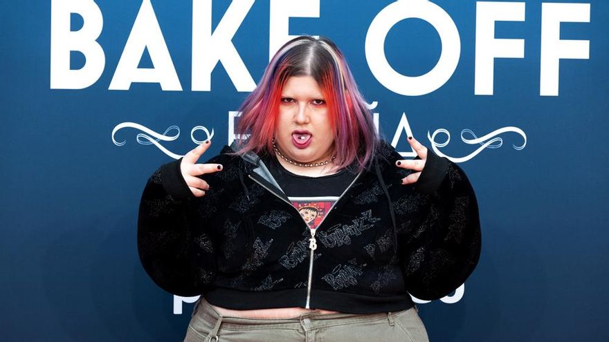 Esty Quesada encabeza las risas de 'Celebrity Bake Off': "A Esperanza Aguirre le contaba chistes de ETA, y se reía"