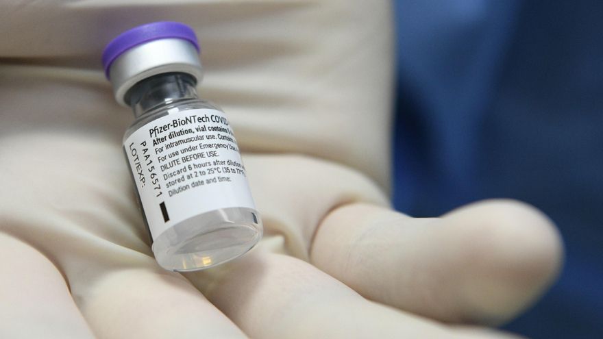 Una dosis de la vacuna contra la covid-19 de Pfizer/Biotech. EFE/EPA/PIERO CRUCIATTI