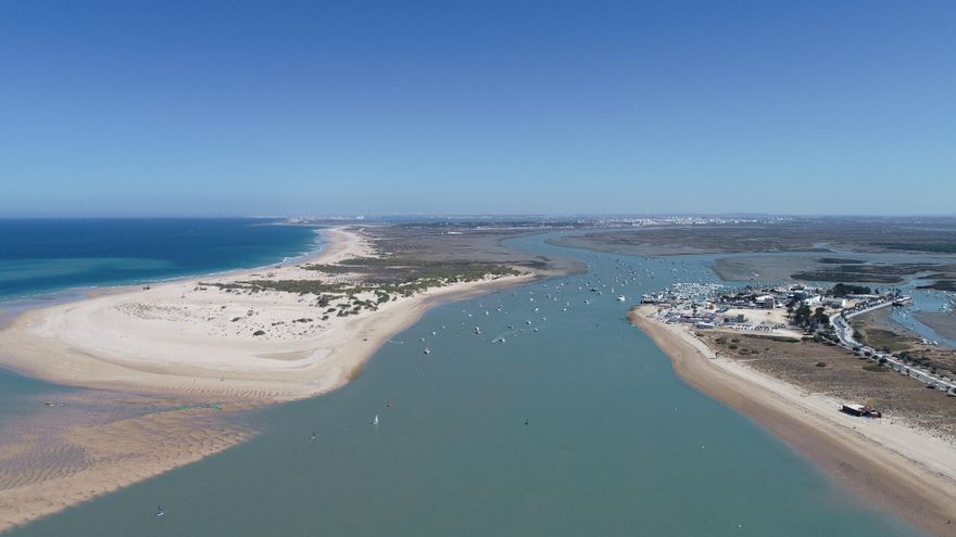 Vistas de Punta del Boquerón en Sancti Petri, Cádiz.