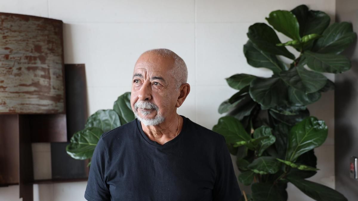 Encuentro con Leonardo Padura en Cosmopoética