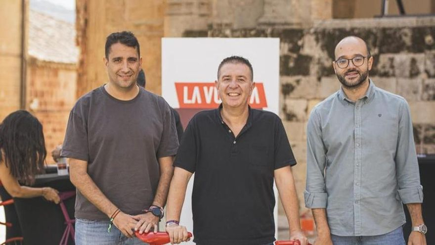 Música, ambiente y afición en la Sierra para convertir el paso de La Vuelta en una gran fiesta provincial