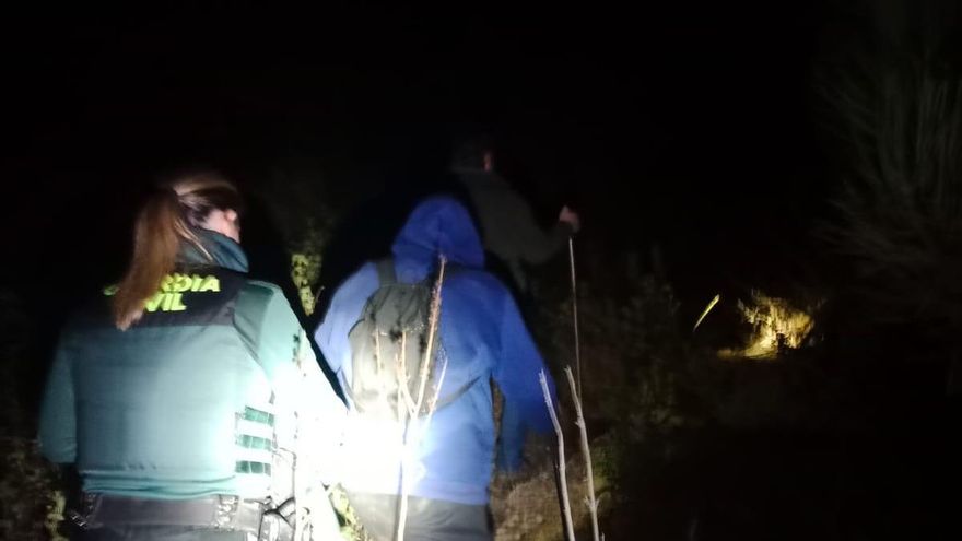 La Guardia Civil rescata a un senderista de 70 años que se desorientó mientras realizaba una ruta por una aldea de La Rioja