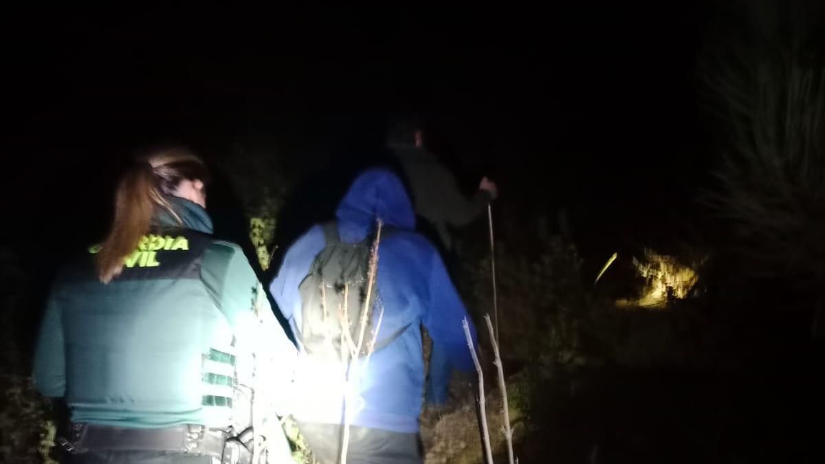 La Guardia Civil rescata a un senderista de 70 años que se desorientó mientras realizaba una ruta por una aldea de La Rioja