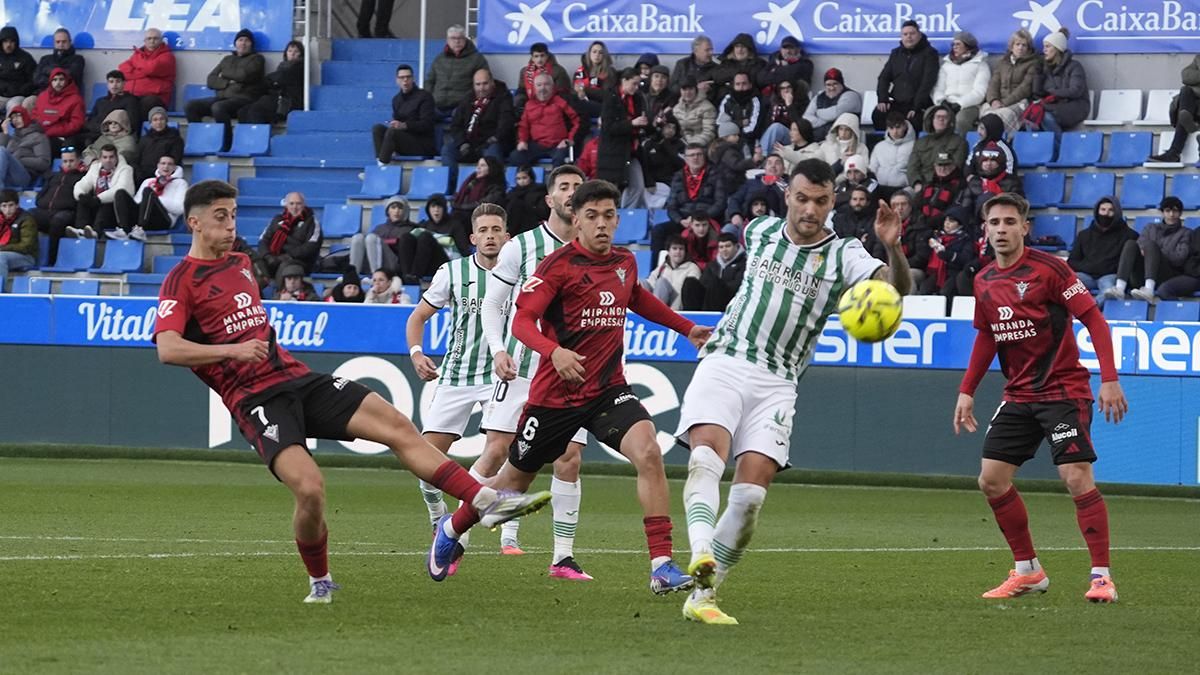Las imágenes del CD Mirandés - Córdoba CF