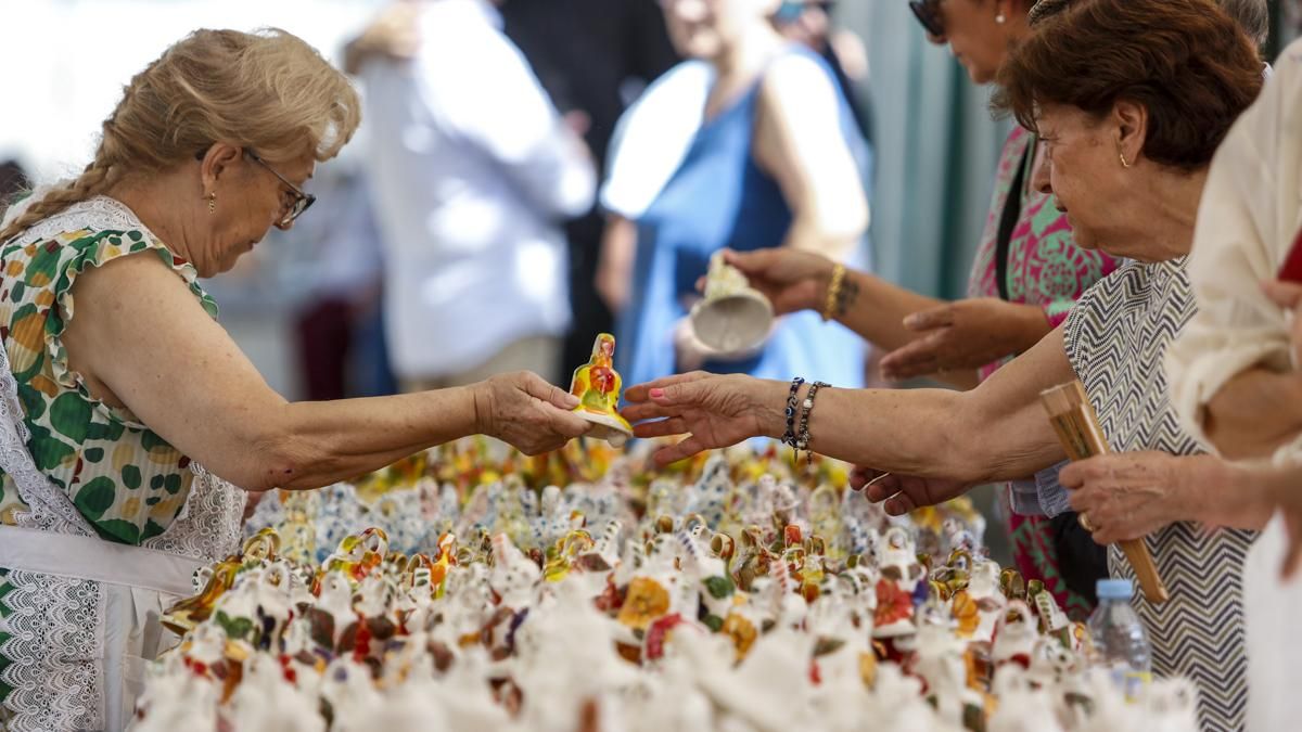 Salmorejá y ambiente en la Velá el día de la Fuensanta