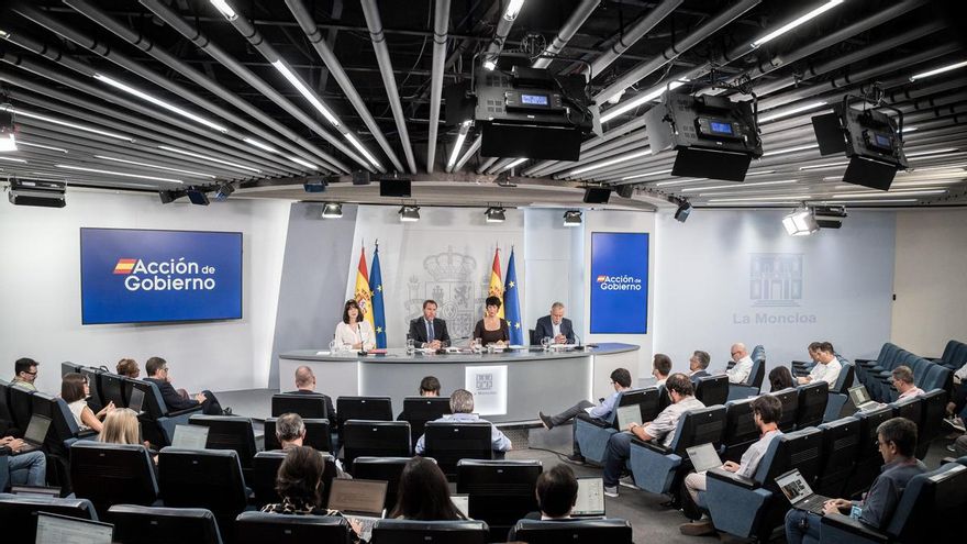 Rueda de prensa tras el Consejo de Ministros, en el Palacio de la Moncloa, a 15 de septiembre de 2026, en Madrid (España).