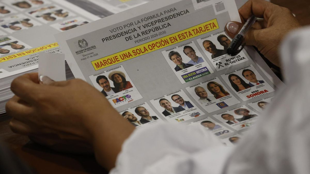 Colombia elige el sucesor de Petro en una elección presidencial sin incidentes y con ventaja para la izquierda