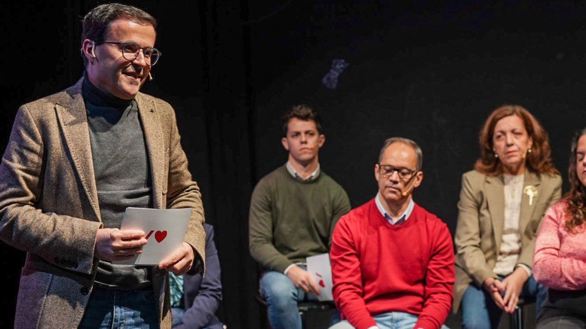 Gallardo promete construir mil viviendas para jóvenes a 90.000 euros