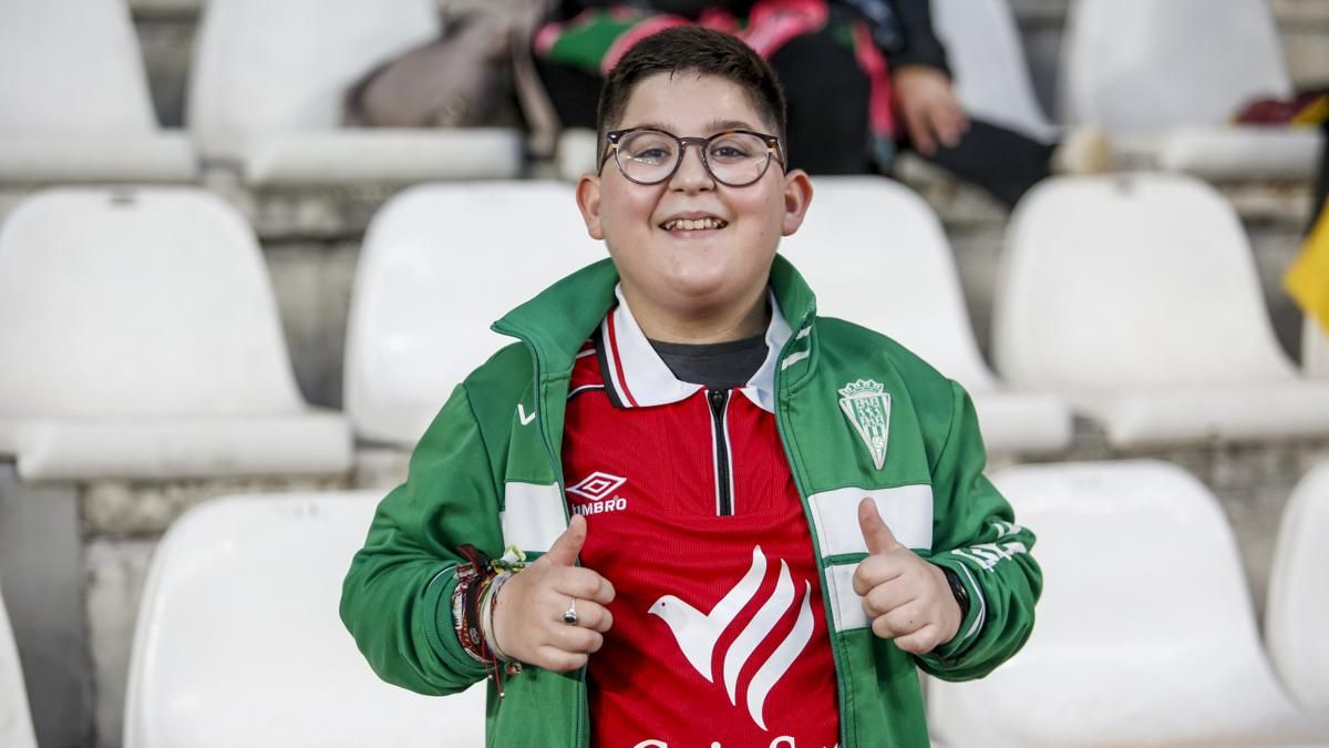 Grada Blanquiverde del Córdoba CF - Real Zaragoza