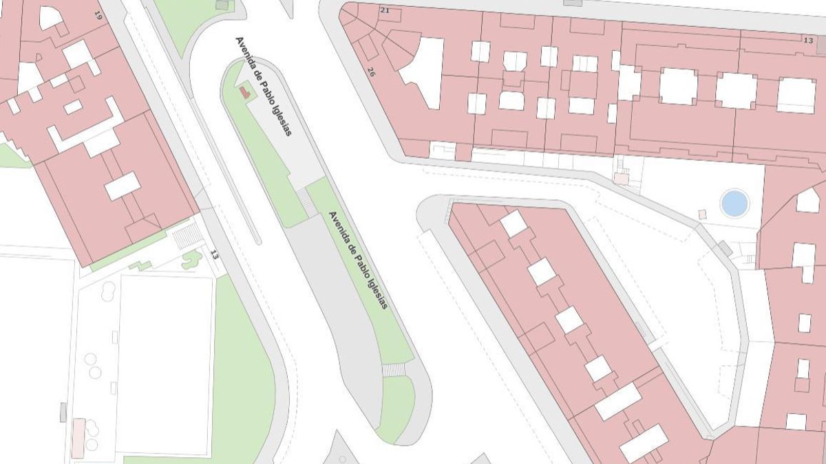 La zona verde de  Chamberí a la que es imposible acceder sin cruzar mal la calle