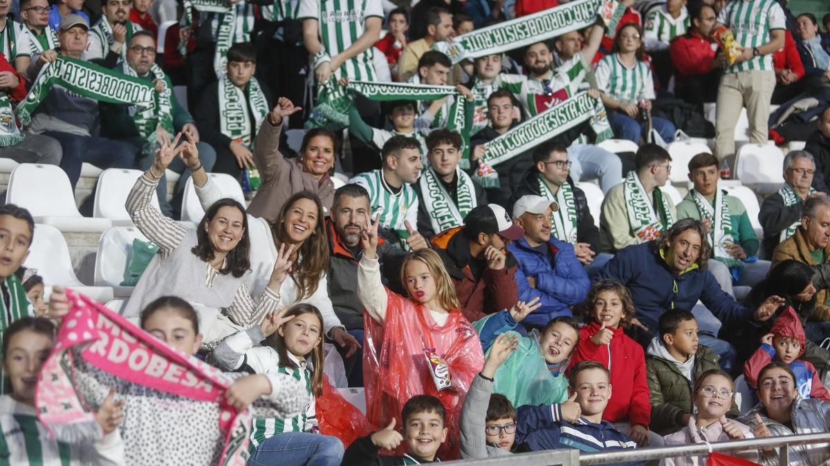 Grada Blanquiverde del Córdoba CF - RC Deportivo